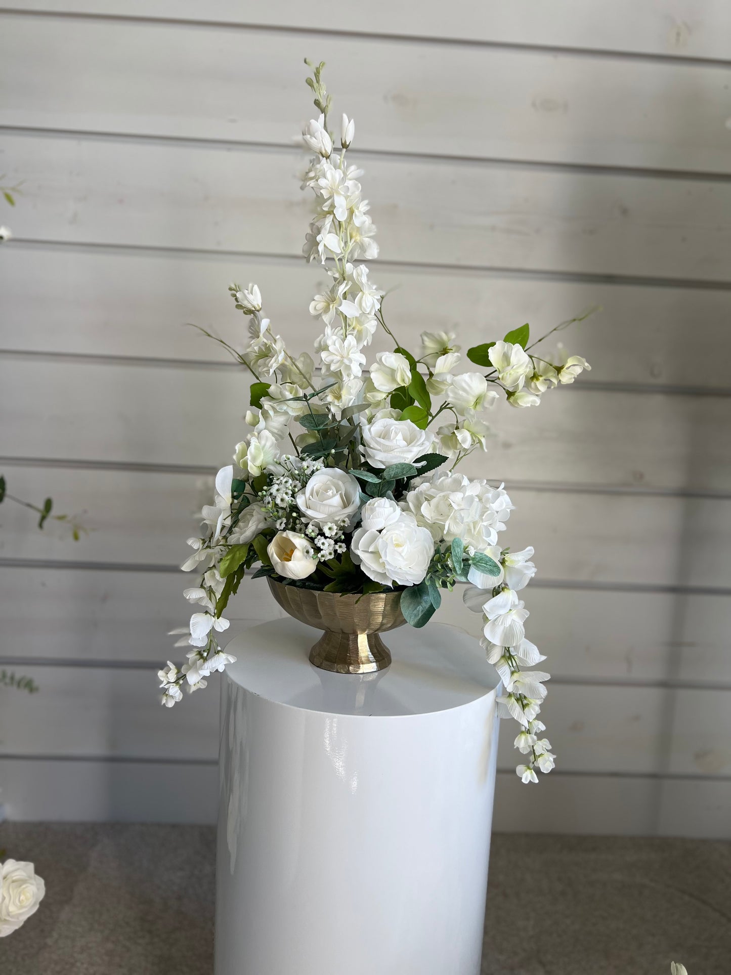 SMALL WHITE ARRANGEMENT (3 available)