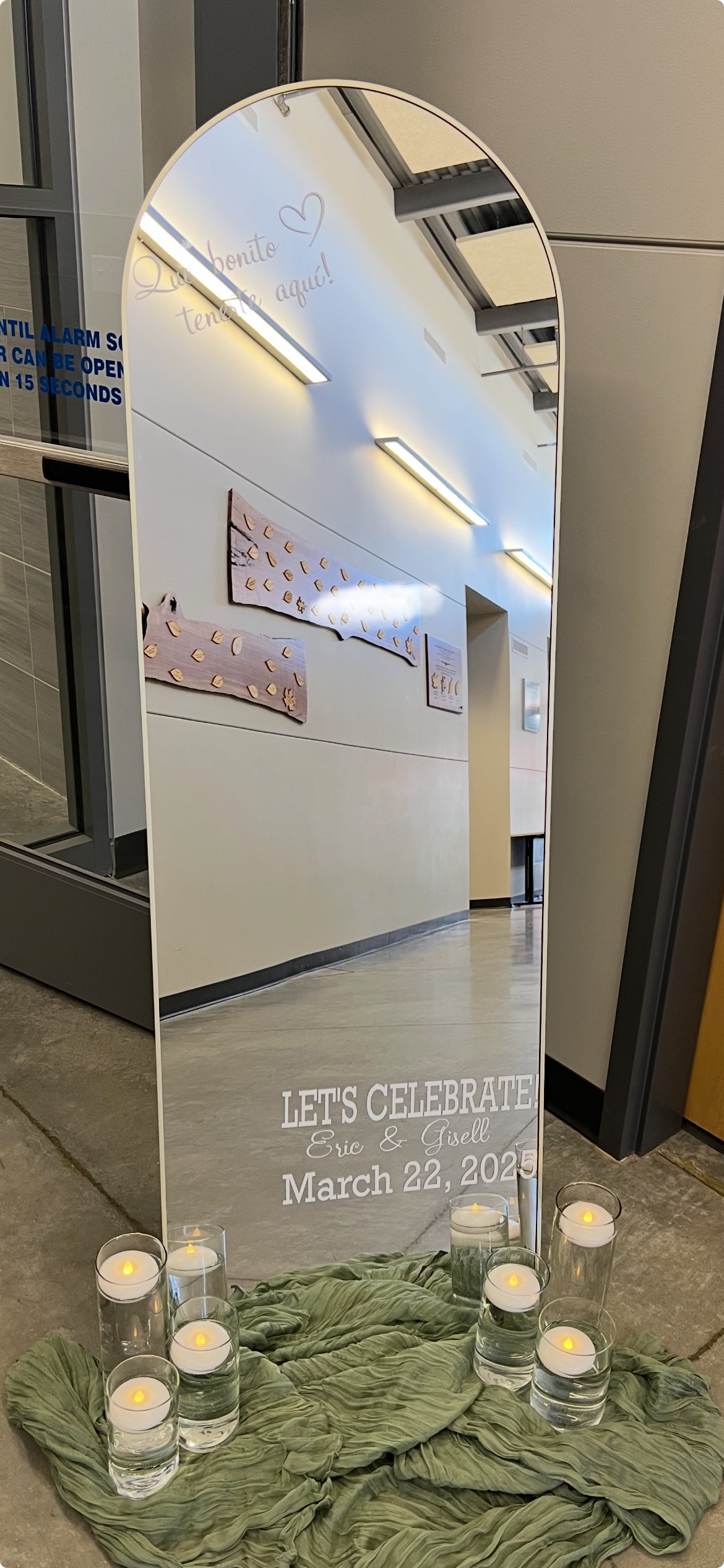 SIGNAGE (FLOOR/TABLE)