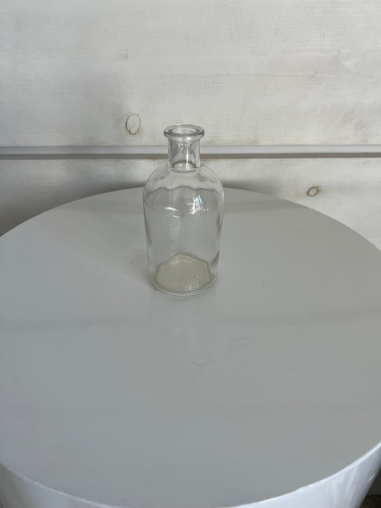 CLEAR GLASS BUD VASES