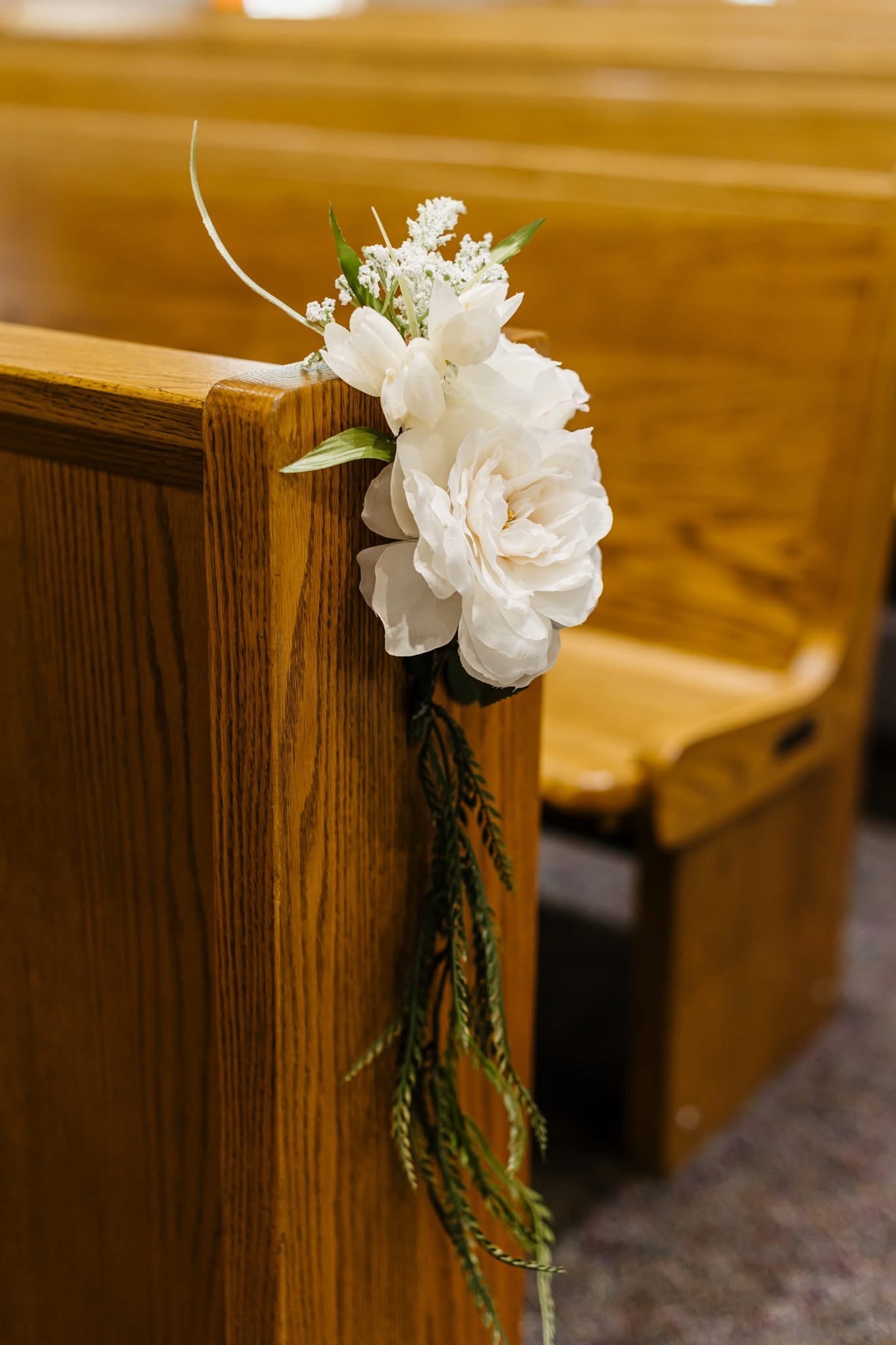 SIGNATURE PEW FLORALS (Set of 16 included)